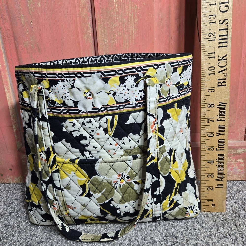 Vera Bradley RETIRED Quilted Tote Dogwood Pattern Yellow Floral Handles Pocket - Picture 4 of 11